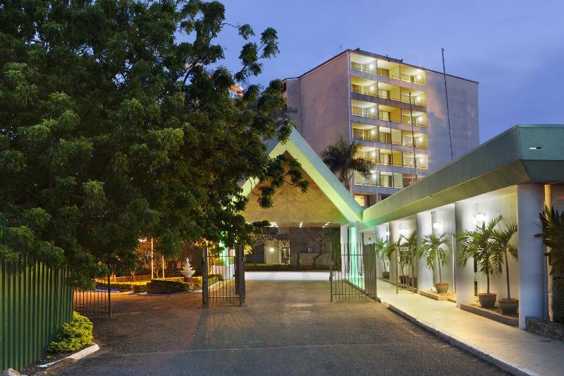 Holiday Inn & Suites Port Moresby, An Ihg Hotel Exterior foto